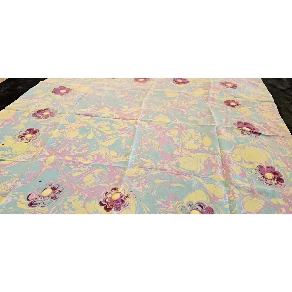 Turkuaz Üzerine Pembe Çiçek İşlemeli İpek Ebru Fular