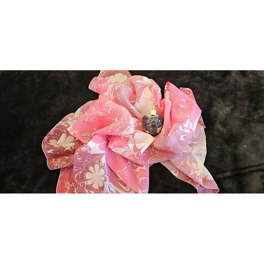 Pembe Üzeri Beyaz Çiçekli Ebru İpek Fular