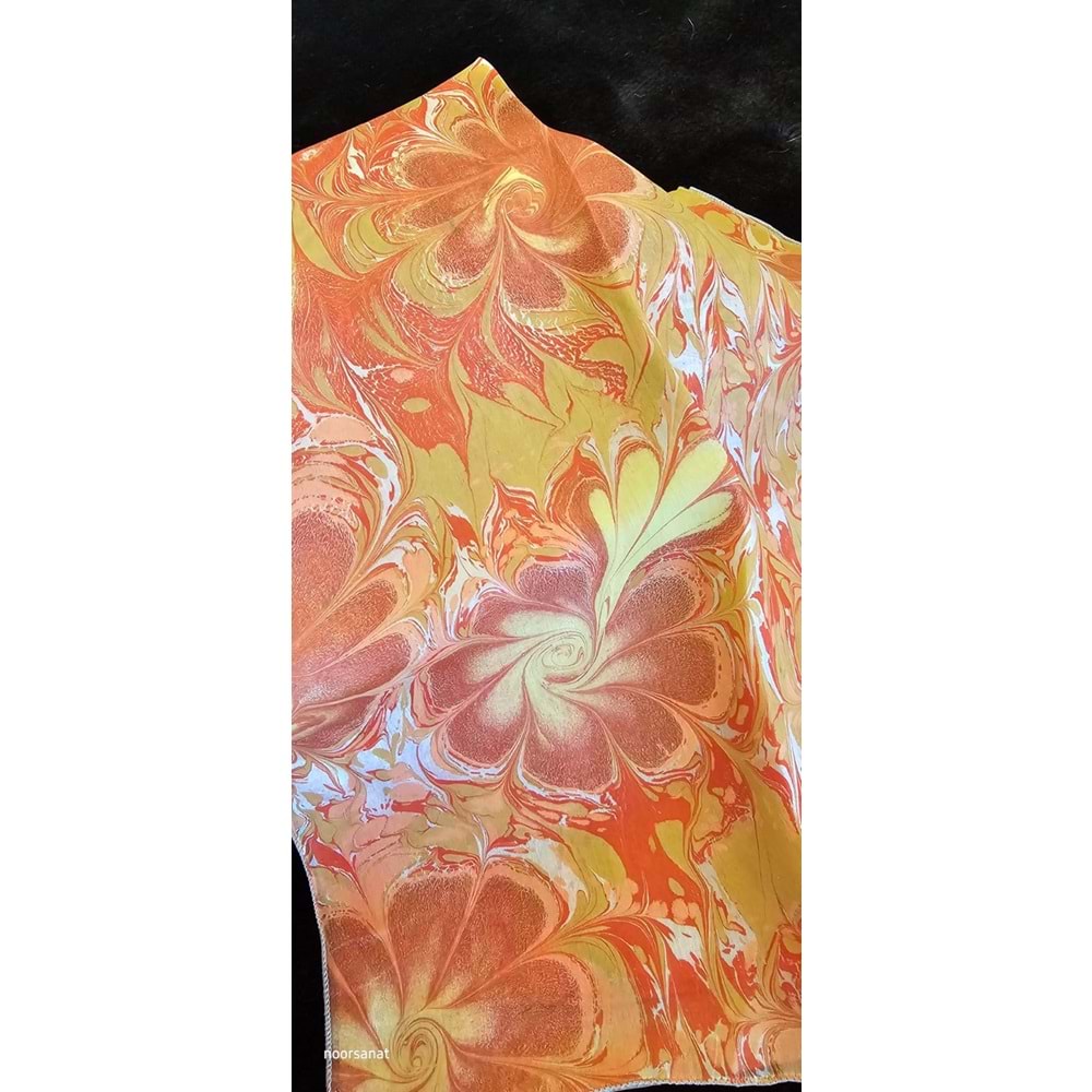 Turuncu Üzerinde Sarı Papatyalar Ebru ipek Fular