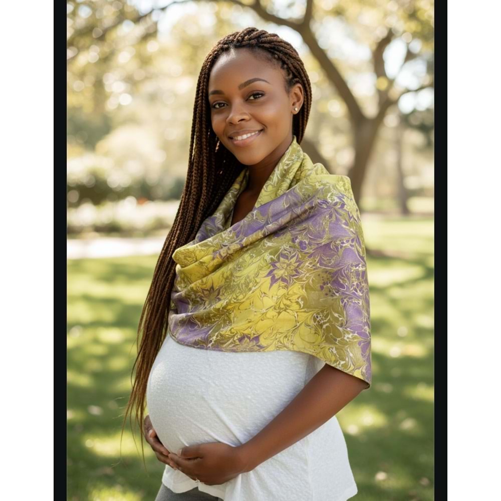 Yeşil Üzerine Mor Yıldız Çiçekli Ebru İpek Eşarp Fular