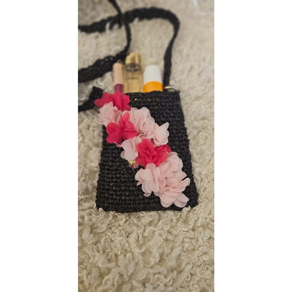 Siyah Üzerine Pembe Çiçek Tonları Bohem Çapraz Çanta