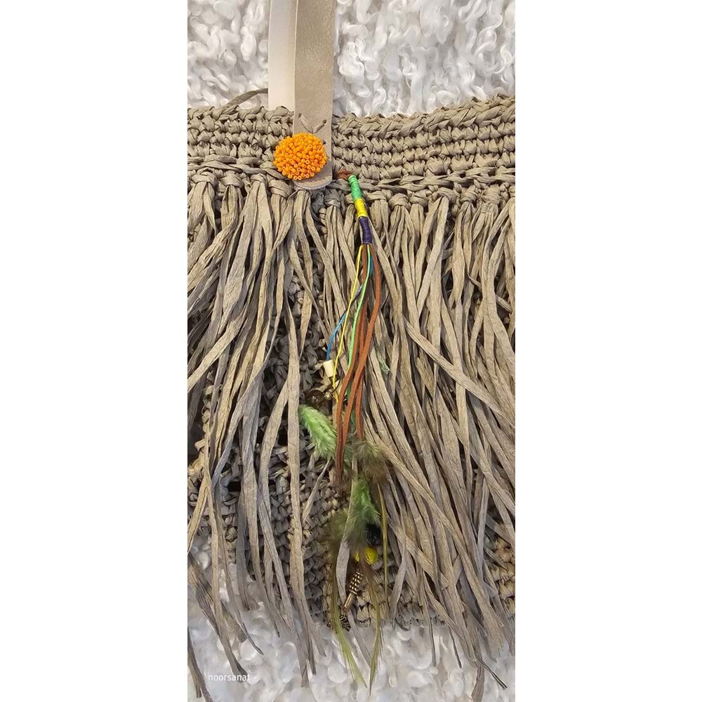 Kahverengi Püsküllü Yeişl Deri Süslemesi Olan Bohem Çanta