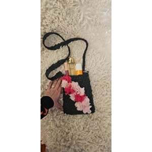 Siyah Üzerine Pembe Çiçek Tonları Bohem Çapraz Çanta