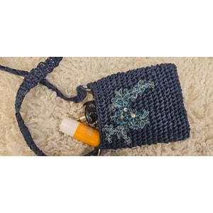 Lacivert Üzeri Taş İşlemeli Geceye Uygun Çanta