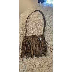 Kahverengi Taş Süslemeli El Örgüsü Püsküllü Çanta
