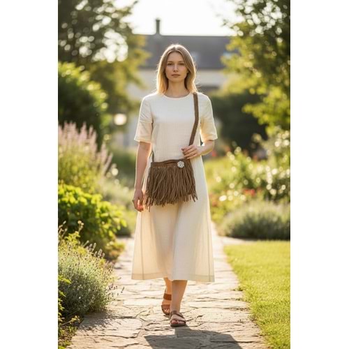 Kahverengi Taş Süslemeli El Örgüsü Püsküllü Çanta