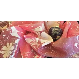 Pembe Üzeri Beyaz Çiçekli Ebru İpek Fular