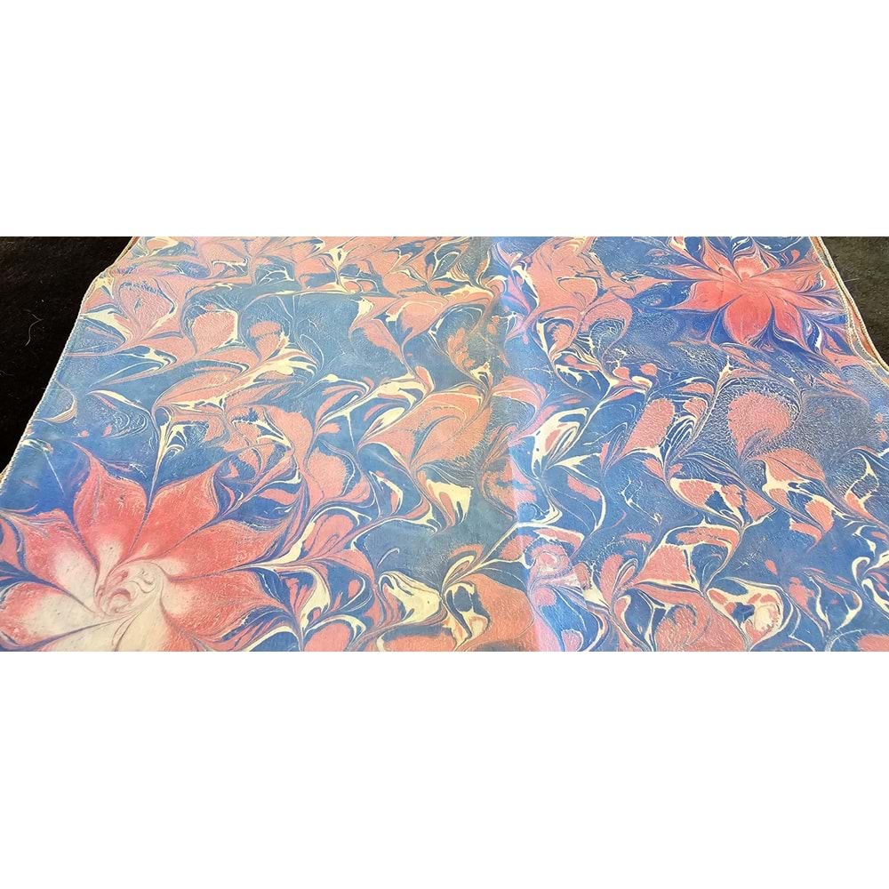 Lacivert Üzerine Gül kurusu Ebru İpek Fular