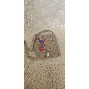 Vizon Rengi Kırmızı Nakışlar İle Süslenmiş 20x22 cm Ölçülerinde Bohem Çanta