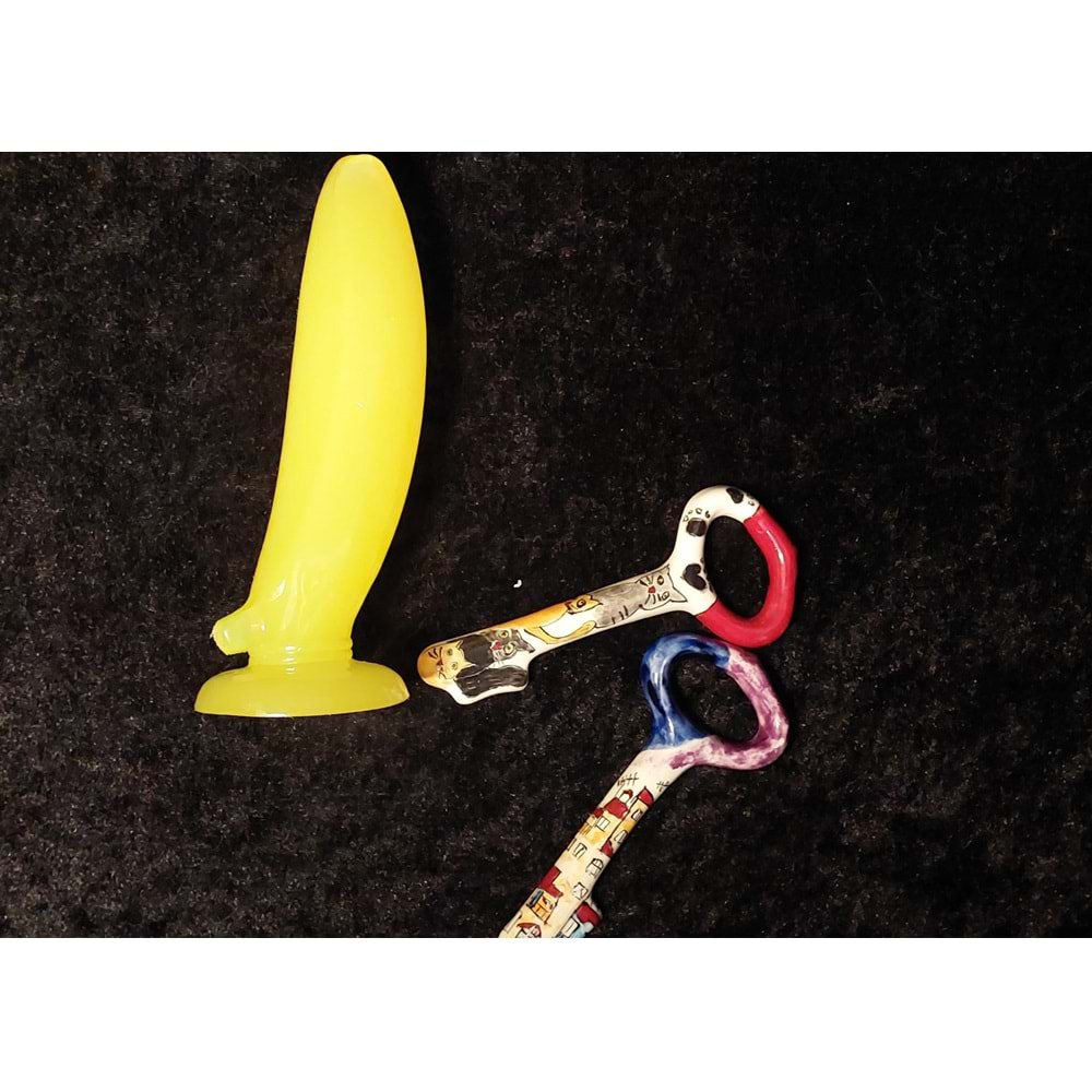 Passionate Fruit 17 cm Güçlü Vantuzlu Jel Penis Anal Dildo - MUZ